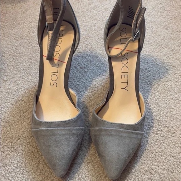 Sole Society Gray Suede Pointed Heels - Picture 1 of 8